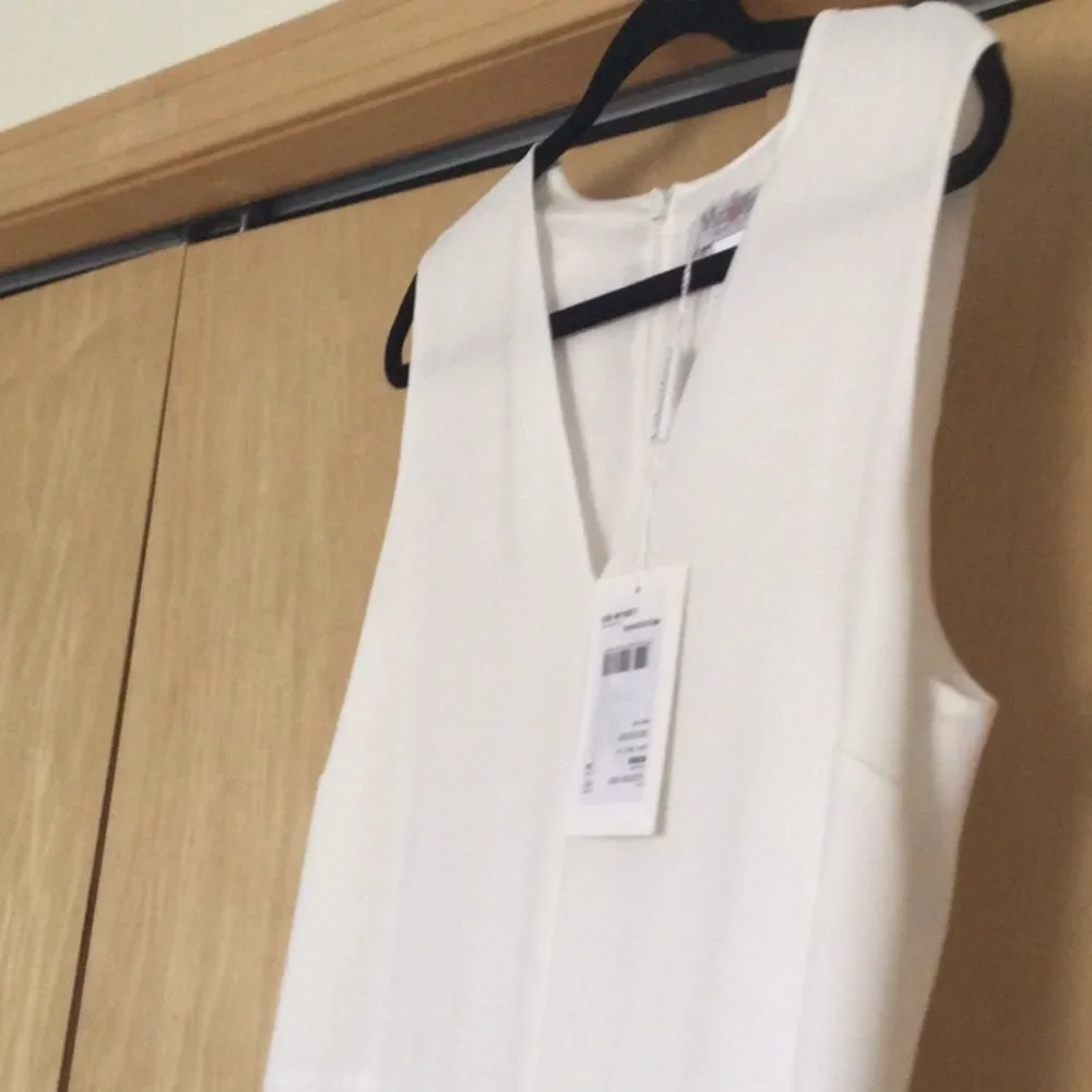 MAX MARA
Robin belted draped cady dress - Picture 8 of 13